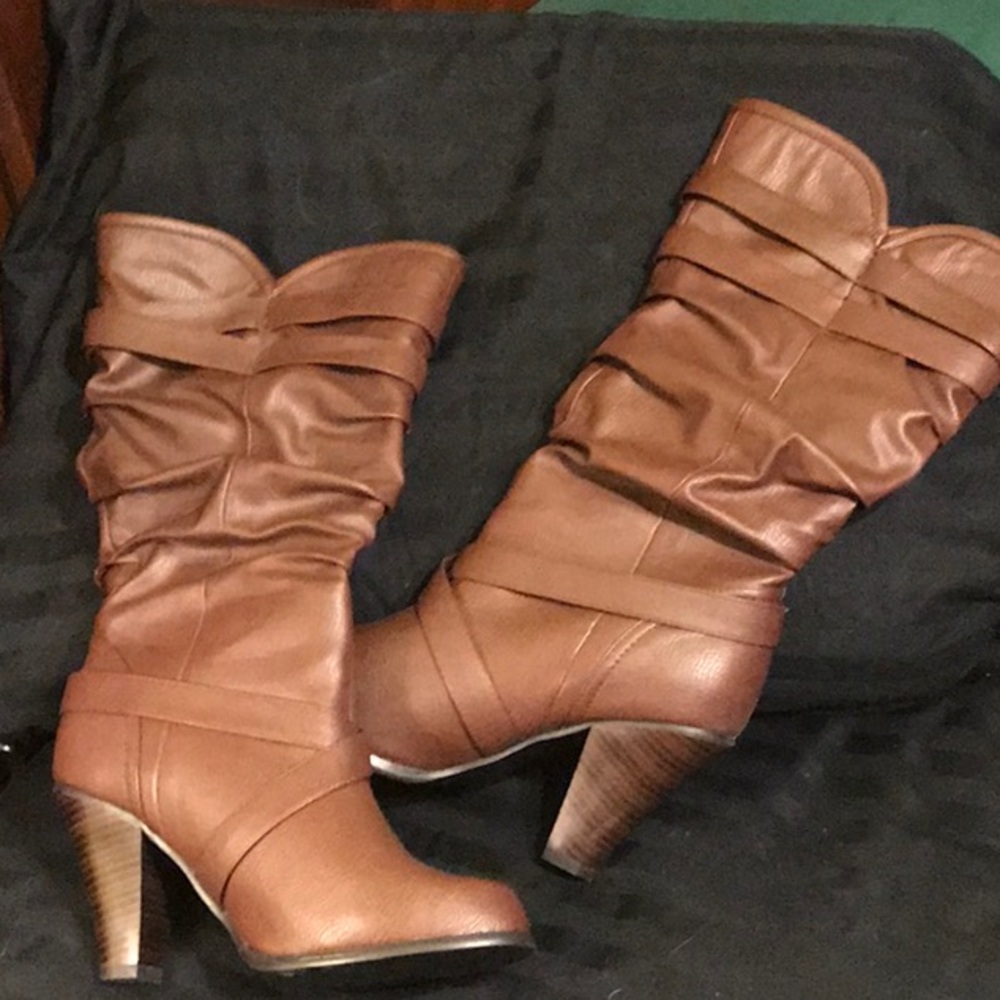 High heels boots